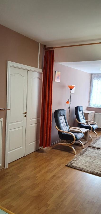 Vénusz Apartman Cserkeszőlő Extérieur photo