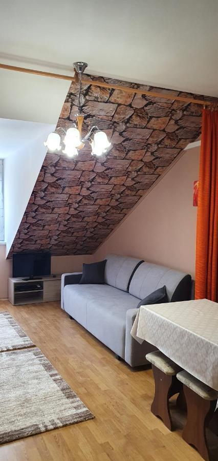 Vénusz Apartman Cserkeszőlő Extérieur photo